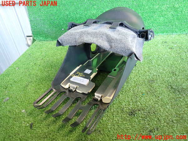 2UPJ-26097905]アウディ・TT クーペ(8JBUBF)コラムカバー 中古_m0003.jpg