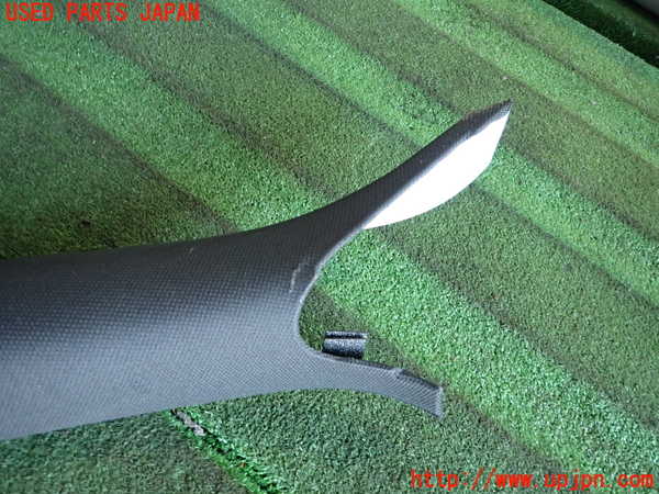 2UPJ-26097660]アウディ・TT クーペ(8JBUBF)左フロントピラートリム 中古_m0002.jpg