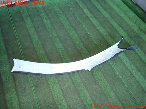 2UPJ-26097660]アウディ・TT クーペ(8JBUBF)左フロントピラートリム 中古_m0003.jpg