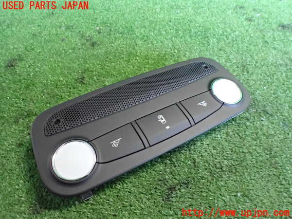 2UPJ-26096411]アウディ・TT クーペ(8JBUBF)ルームランプ1 (1列目真中) 中古_m0001.jpg