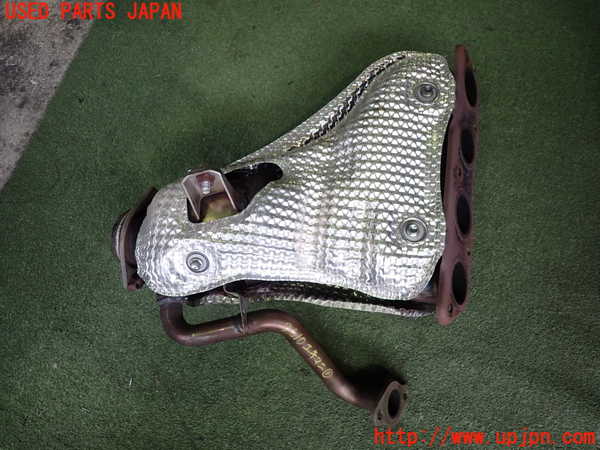 2UPJ-26102041]カローラ スポーツ ハイブリッド(ZWE211H)エキマニ1 触媒 マニバーター 中古_m0003.jpg