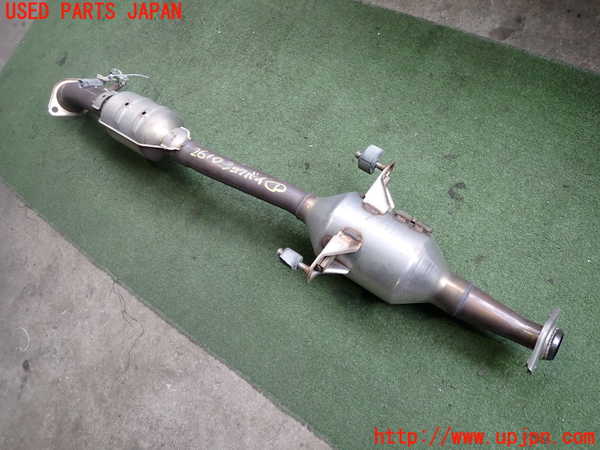 2UPJ-26102661]カローラ スポーツ ハイブリッド(ZWE211H)触媒1 中古_m0001.jpg