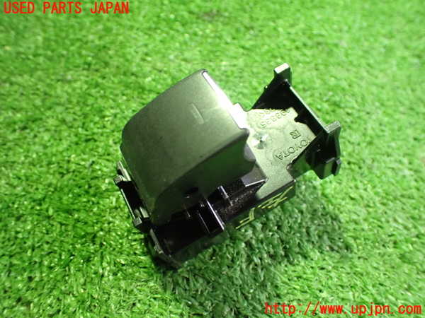 2UPJ-26106245]カローラ スポーツ ハイブリッド(ZWE211H)左前パワーウィンドウスイッチ 中古_m0001.jpg