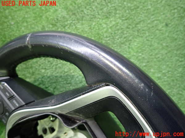 2UPJ-26107855]カローラ スポーツ ハイブリッド(ZWE211H)ステアリングホイール 中古_m0003.jpg