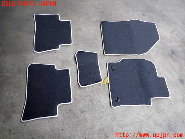 2UPJ-26107800]カローラ スポーツ ハイブリッド(ZWE211H)フロアマット 中古_m0004.jpg
