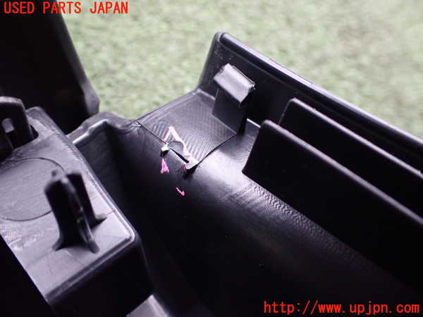 2UPJ-26101294]カローラ スポーツ ハイブリッド(ZWE211H)右後ドア内張り 中古_m0004.jpg