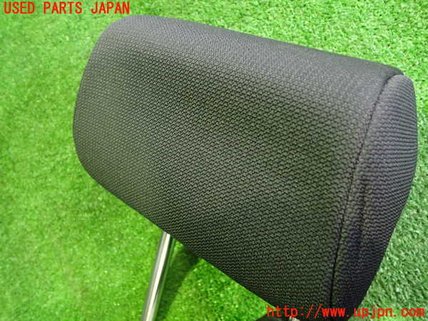 5UPJ-26107180]カローラ スポーツ ハイブリッド(ZWE211H)左2列目ヘッドレスト 中古_m0003.jpg
