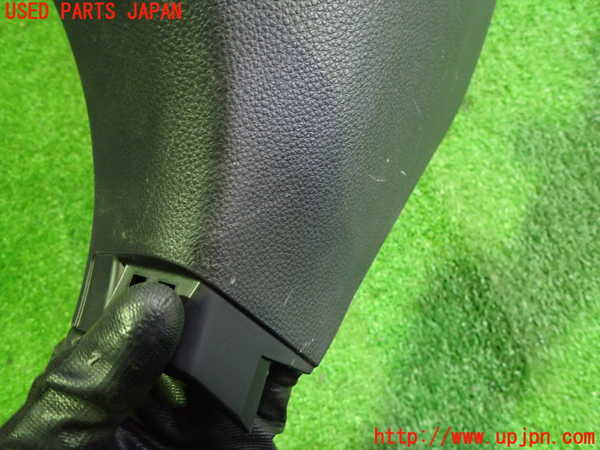 2UPJ-26107692]カローラ スポーツ ハイブリッド(ZWE211H)内装トリム類2 中古_m0002.jpg