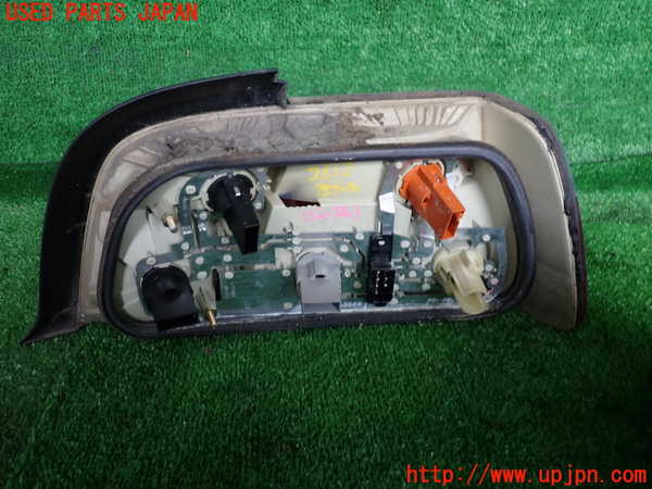 2UPJ-26121536]BMW 318is クーペ(BE19)左テールランプ 【ジャンク品】 中古_m0002.jpg