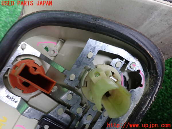 2UPJ-26121536]BMW 318is クーペ(BE19)左テールランプ 【ジャンク品】 中古_m0003.jpg