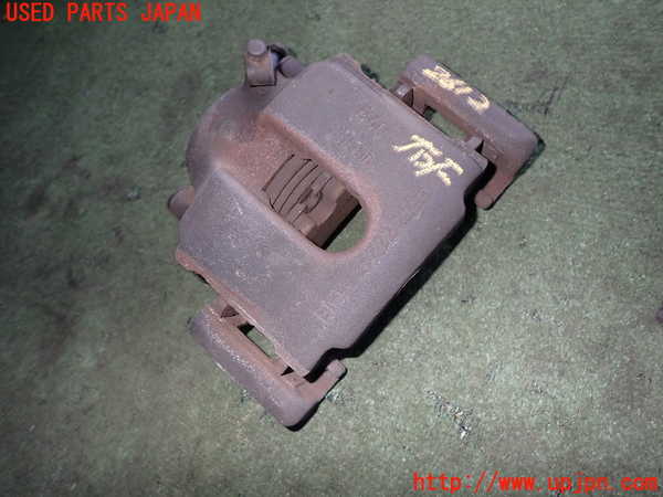 2UPJ-26124080]BMW 318is クーペ(BE19)右フロントキャリパー 中古_m0001.jpg