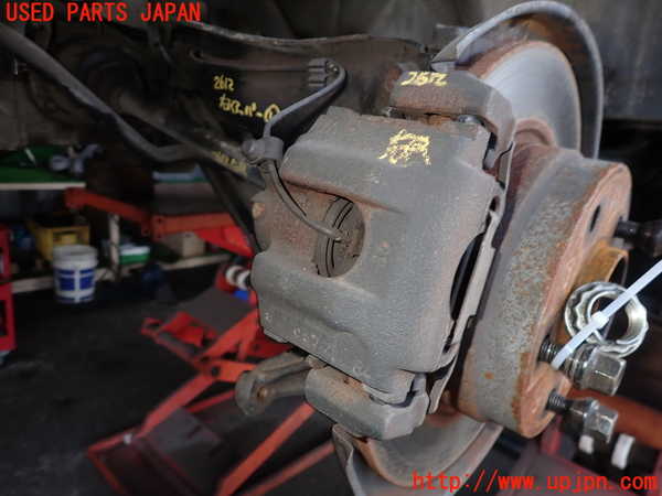 2UPJ-26124090]BMW 318is クーペ(BE19)右リアキャリパー 中古_m0001.jpg