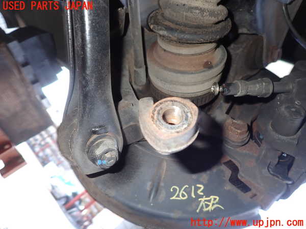 2UPJ-26124300]BMW 318is クーペ(BE19)右リアナックルハブ 中古_m0001.jpg