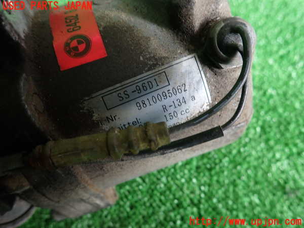 2UPJ-26126025]BMW 318is クーペ(BE19)エアコンコンプレッサー 中古_m0003.jpg