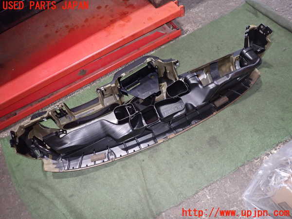 2UPJ-26127505]BMW 318is クーペ(BE19)ダッシュボード 中古_m0004.jpg