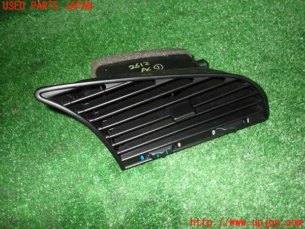 2UPJ-26127526]BMW 318is クーペ(BE19)エアコン吹き出し口1 (真中) 中古_m0001.jpg