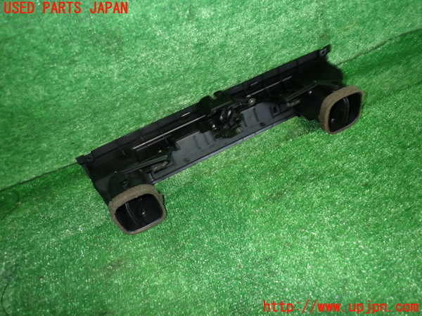 2UPJ-26127527]BMW 318is クーペ(BE19)エアコン吹き出し口2 (右) 中古_m0002.jpg