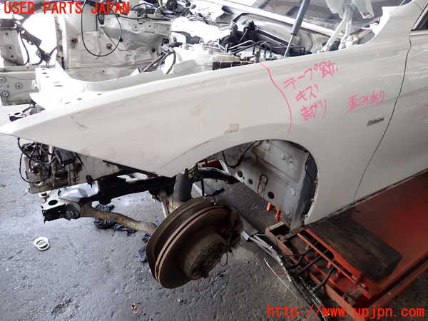 2UPJ-26131082]BMW 320i ツーリング(8A20)左前フェンダー 中古 【F31】_m0002.jpg