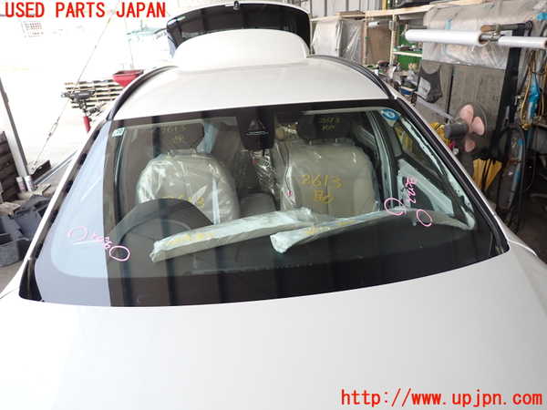 2UPJ-26131195]BMW 320i ツーリング(8A20)フロントガラス (43R-01586) 中古 【F31】_m0001.jpg