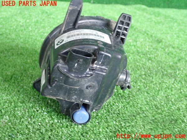 2UPJ-26131180]BMW 320i ツーリング(8A20)右フォグ 中古 【F31】_m0003.jpg