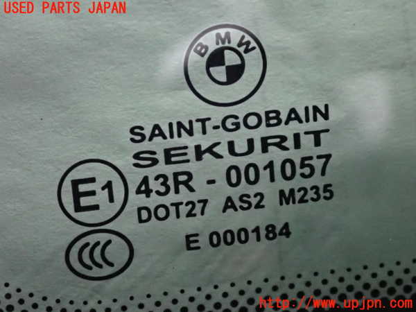 2UPJ-26131382]BMW 320i ツーリング(8A20)左クォーターガラス (43R-001057) 中古 【F31】_m0003.jpg