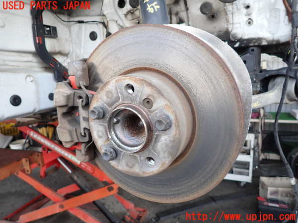 2UPJ-26134290]BMW 320i ツーリング(8A20)右フロントナックルハブ 中古 【F31】_m0001.jpg