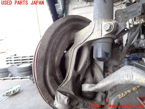2UPJ-26134290]BMW 320i ツーリング(8A20)右フロントナックルハブ 中古 【F31】_m0002.jpg