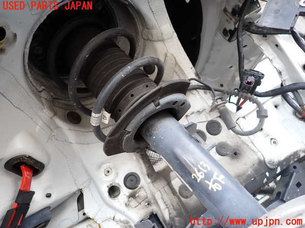 2UPJ-26135015]BMW 320i ツーリング(8A20)右フロントストラット 中古 【F31】_m0001.jpg