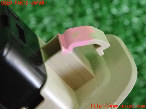 2UPJ-26136240]BMW 320i ツーリング(8A20)右前パワーウィンドウスイッチ 中古 【F31】_m0004.jpg