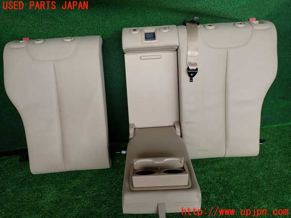 2UPJ-26137385]BMW 320i ツーリング(8A20)リアシート 中古 【F31】_m0004.jpg