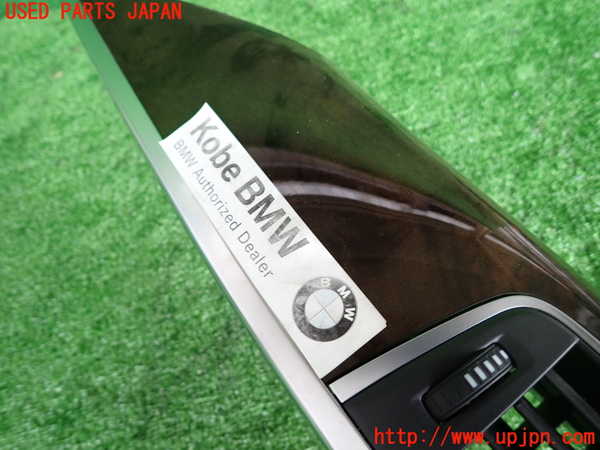 2UPJ-26137528]BMW 320i ツーリング(8A20)エアコン吹き出し口3 (真中) 中古 【F31】_m0005.jpg