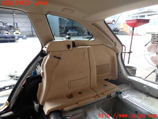 2UPJ-26137675]BMW 320i ツーリング(8A20)右リアピラートリム 中古 【F31】_m0001.jpg