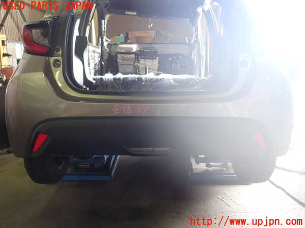 1UPJ-26141610]ヤリス(YARIS)(KSP210)リアバンパー 中古_m0001.jpg