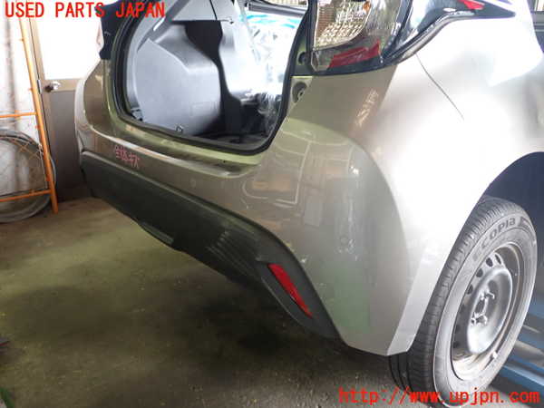 1UPJ-26141610]ヤリス(YARIS)(KSP210)リアバンパー 中古_m0003.jpg