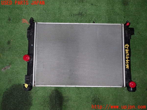 5UPJ-26142321]ヤリス(YARIS)(KSP210)ラジエーター1 中古_m0001.jpg