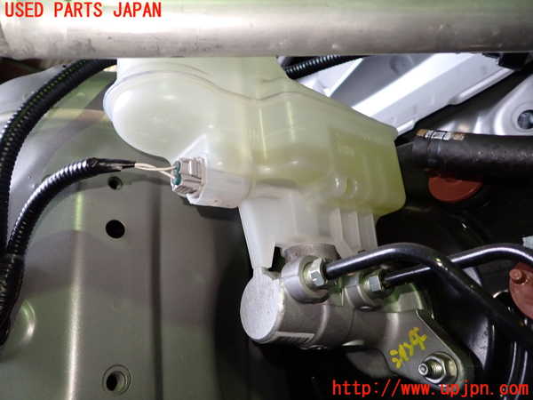 1UPJ-26144050]ヤリス(YARIS)(KSP210)ブレーキマスターシリンダー 中古_m0001.jpg