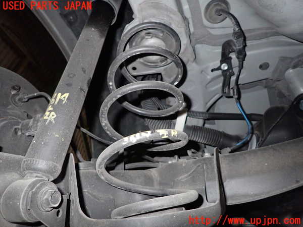5UPJ-26145105]ヤリス(YARIS)(KSP210)左リアスプリング 中古_m0001.jpg