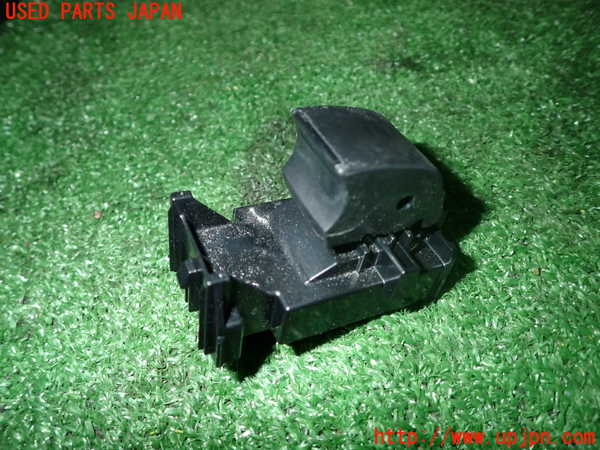 1UPJ-26146245]ヤリス(YARIS)(KSP210)左前パワーウィンドウスイッチ 中古_m0001.jpg