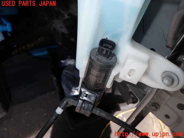 1UPJ-26146791]ヤリス(YARIS)(KSP210)ウォッシャータンク1 中古_m0002.jpg