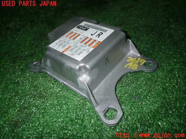 5UPJ-26146145]ヤリス(YARIS)(KSP210)エアバッグコンピューター 中古_m0001.jpg
