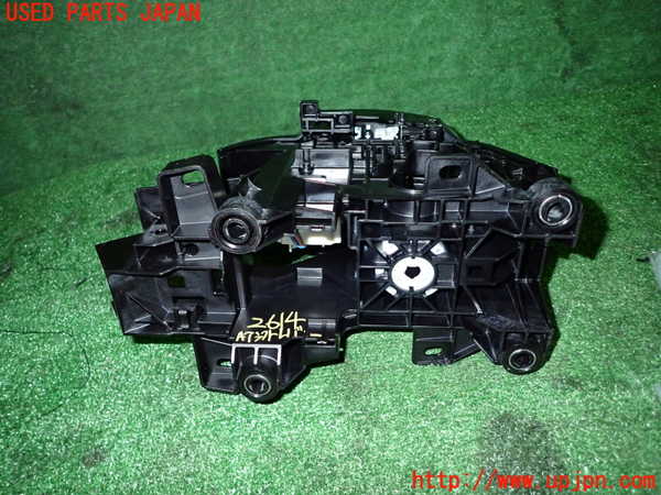 5UPJ-26147555]ヤリス(YARIS)(KSP210)ATシフトレバー 中古_m0003.jpg