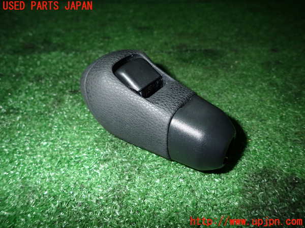 1UPJ-26147570]ヤリス(YARIS)(KSP210)シフトノブ 中古_m0002.jpg