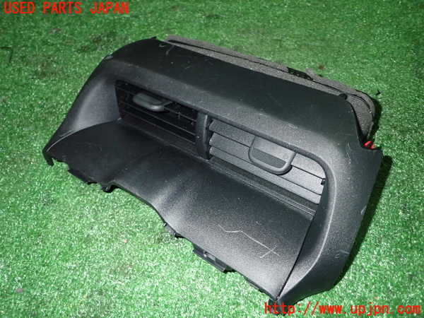 1UPJ-26147528]ヤリス(YARIS)(KSP210)エアコン吹き出し口3 (真中) 中古_m0002.jpg