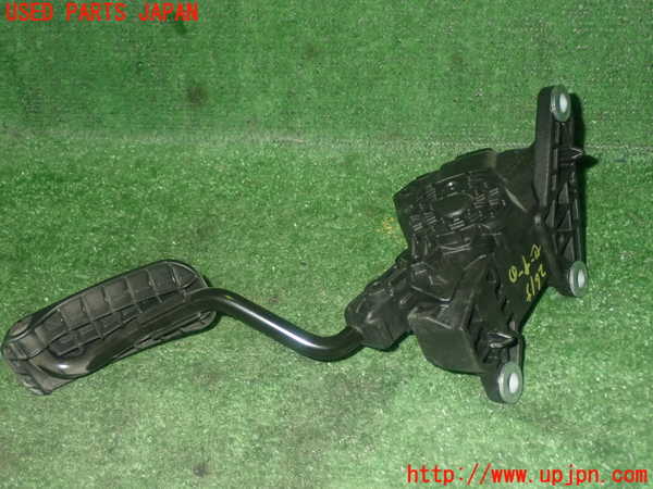 1UPJ-26156381]シエンタハイブリッド(NHP170G)センサー1 (アクセルペダル) 中古_m0002.jpg