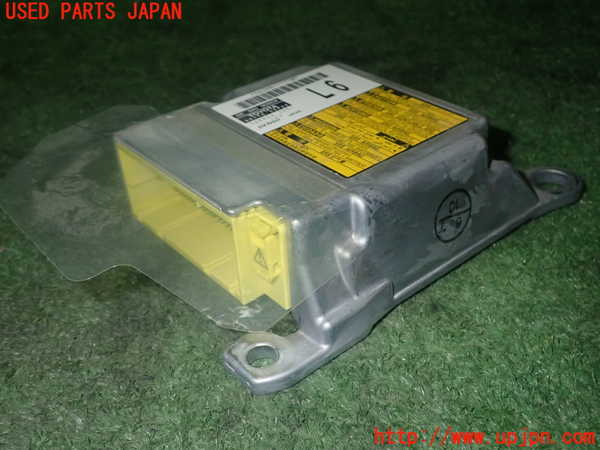 5UPJ-26156145]シエンタハイブリッド(NHP170G)エアバッグコンピューター 中古_m0002.jpg