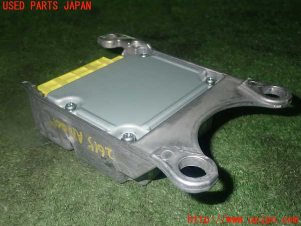 5UPJ-26156145]シエンタハイブリッド(NHP170G)エアバッグコンピューター 中古_m0003.jpg