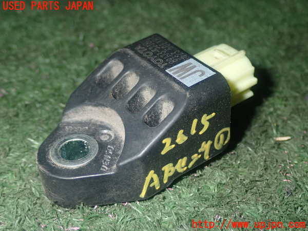 1UPJ-26156356]シエンタハイブリッド(NHP170G)エアバッグセンサー1 中古_m0001.jpg