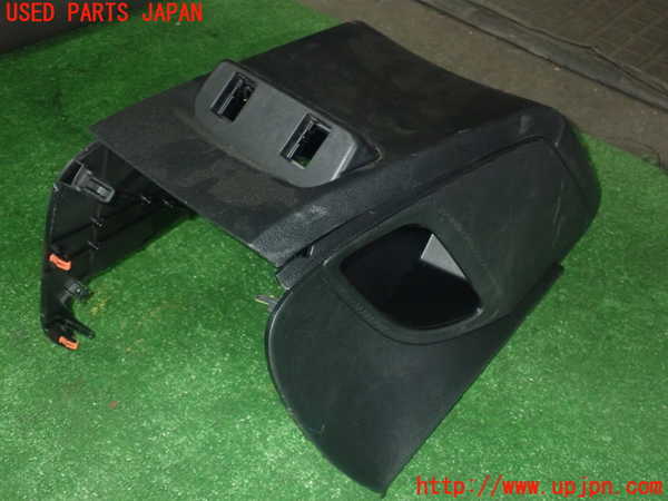 1UPJ-26157549]シエンタハイブリッド(NHP170G)コンソール 中古_m0003.jpg