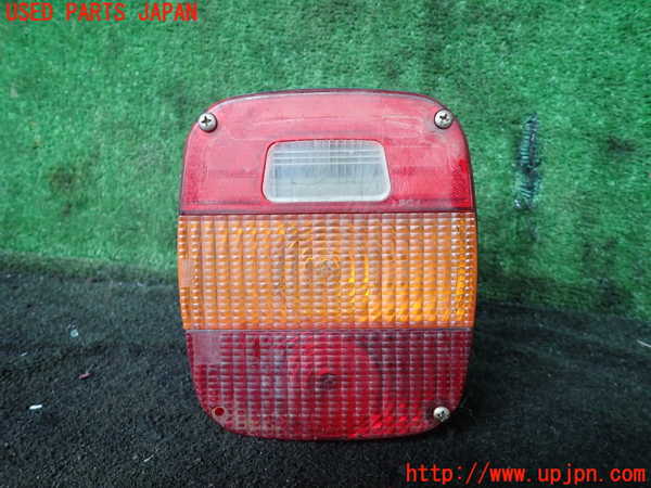 1UPJ-26161530]ジープ・ラングラー(TJ40S)右テールランプ 中古_m0001.jpg