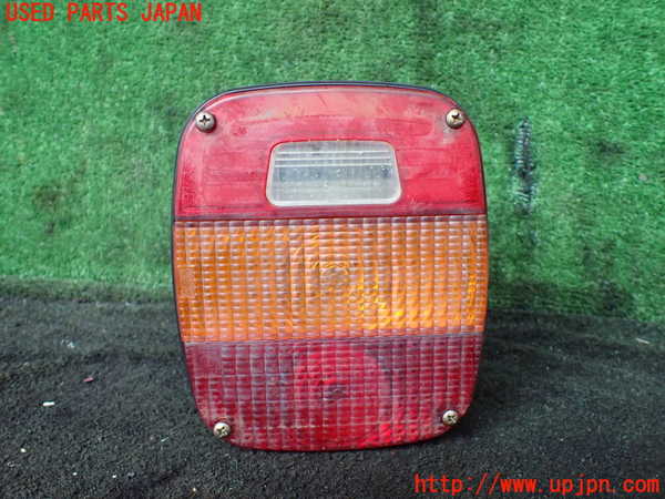 1UPJ-26161536]ジープ・ラングラー(TJ40S)左テールランプ 中古_m0001.jpg